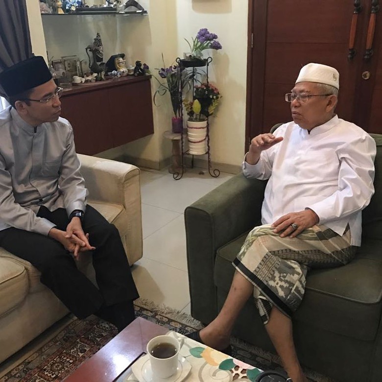 TGB: KH Maruf Amin Guru Saya, Sebagai Murid Pasti Berbakti TGB: KH Maruf Amin Guru Saya, Sebagai Murid Pasti Berbakti