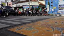 Keren! Seperti Ini Penampakan Zebra Cross di Kota Batik Pekalongan Keren! Seperti Ini Penampakan Zebra Cross di Kota Batik Pekalongan