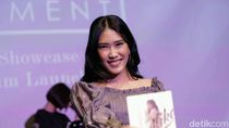 Malas Pakai Mobil, Alika Islamadina Pilih Mudik Naik Kereta Malas Pakai Mobil, Alika Islamadina Pilih Mudik Naik Kereta