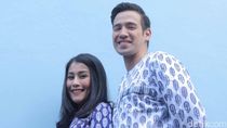 Praktis dan Nyaman, Alasan Tarra Budiman dan Istri Mudik Naik Kereta Praktis dan Nyaman, Alasan Tarra Budiman dan Istri Mudik Naik Kereta