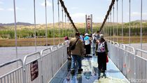 Jembatan Kaca 3D Pertama di China yang Bikin Deg-degan Jembatan Kaca 3D Pertama di China yang Bikin Deg-degan