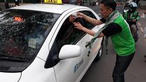 PPP Bagikan Ribuan Takjil Gratis di Jalan Diponegoro Jakpus PPP Bagikan Ribuan Takjil Gratis di Jalan Diponegoro Jakpus