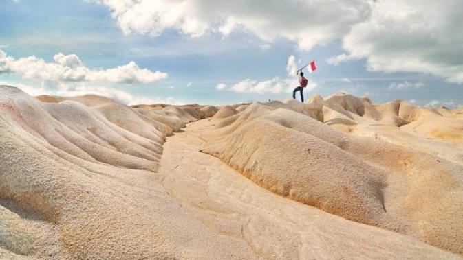 Memukau dan Instagramable, Gurun Pasir Busung di Pulau Bintan Gurun pasir ini menjadi tempat kekinian yang instagramable (www.instagram.com/deddy_hendrawan_sq (@deddy_hendrawan_sq))