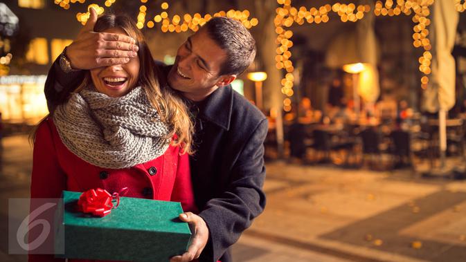 Pasangan Serasi Pasangan Romantis Pasangan Muda Mudi Ilustrasi Foto Pasangan Romantis (iStockphoto)