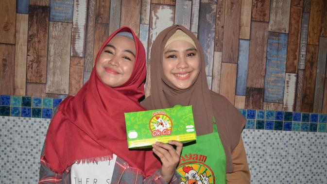 Oki Setiana Dewi dan Ria Ricis Oki Setiana Dewi dan Ria Ricis (Liputan6.com/ Sapto Purnomo)