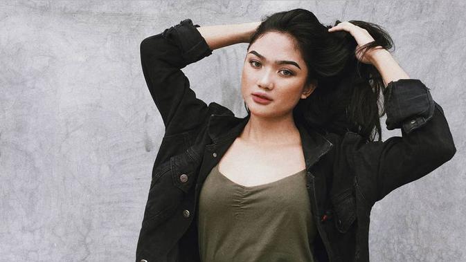 Marion Jola merupakan kontestan sebuah ajang pencarian bakat di televisi. Marion Jola merupakan kontestan sebuah ajang pencarian bakat di televisi.