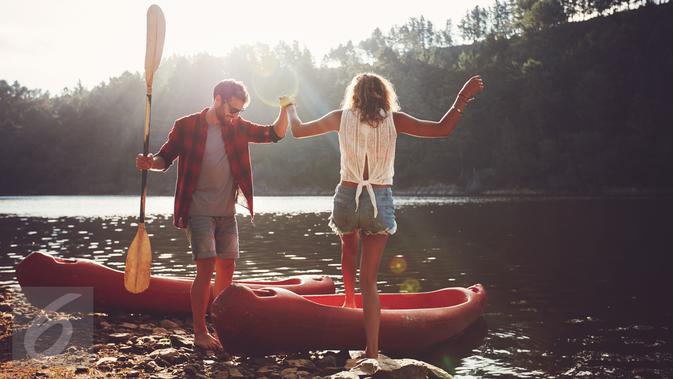 Pasangan Serasi Pasangan Romantis Pasangan Muda Mudi Ilustrasi Foto Pasangan Romantis (iStockphoto)